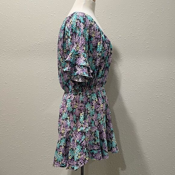 White Birch Floral Ruffle Sleeve Romper Medium - Picture 7 of 7